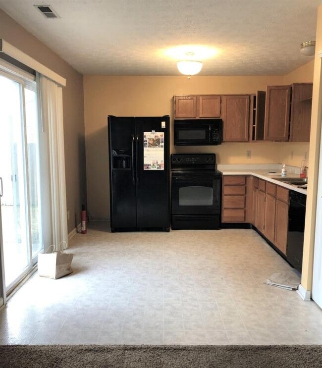 Building Photo - 5971 Gadsen Dr