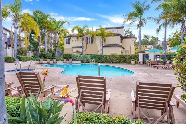 Foto del edificio - 6471 Terraza Portico