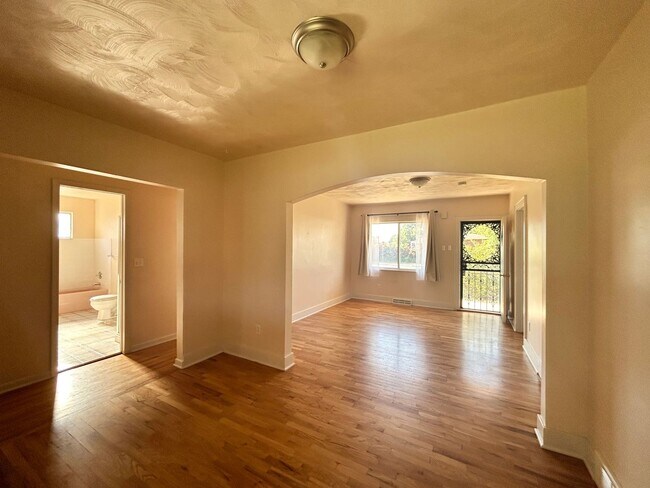 Foto del edificio - 3 Bedroom Home in Frederick - Available Now!