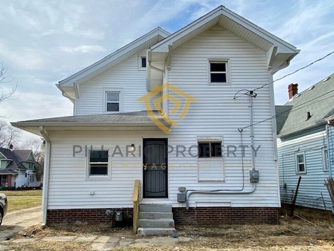 Building Photo - Close to Downtown Indy, Crown Hill, 4 Bedr...