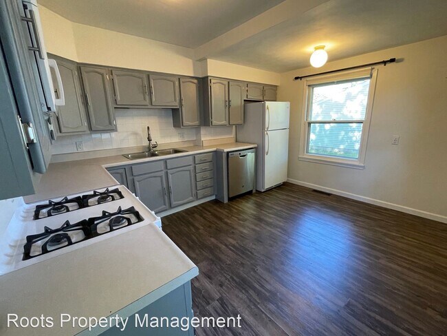 Building Photo - 4 br, 2 bath House - 515 12th Ave NW