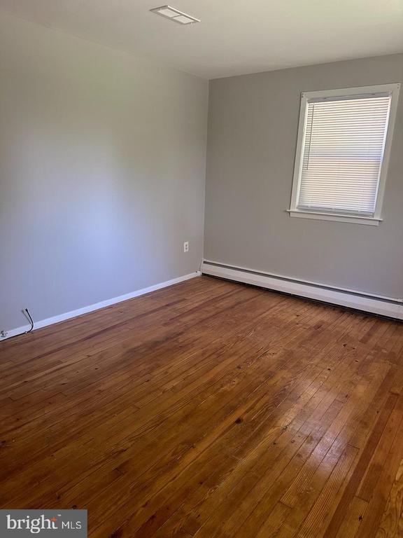 Foto del edificio - 4623 Belmont Ave