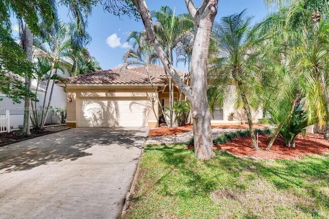 Building Photo - 11675 Berry Dr
