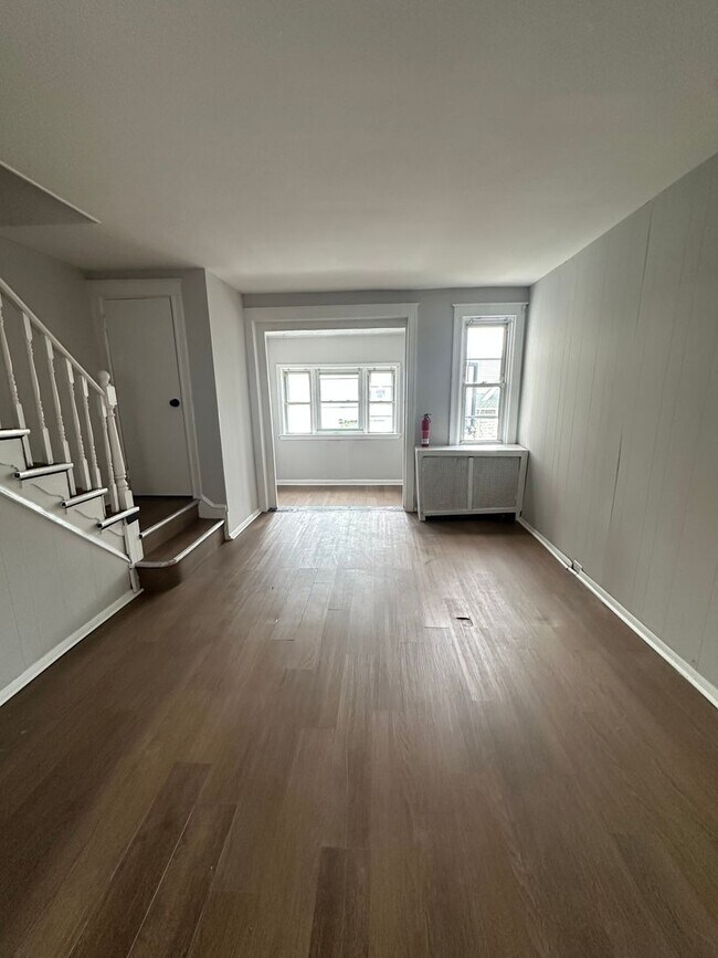 Foto del edificio - 420 Woodcliffe Rd