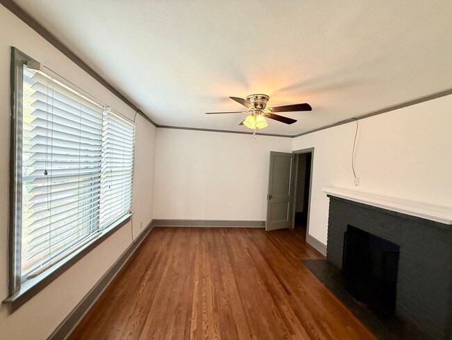 Photo - 3BR Normaltown Charmer House