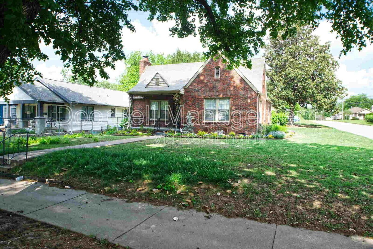 Foto principal - 1347 S Indianapolis Ave
