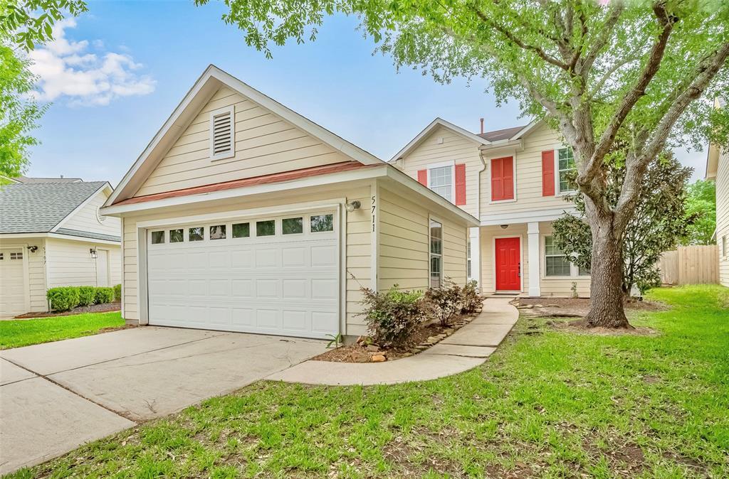 Primary Photo - 5711 Silver Oak