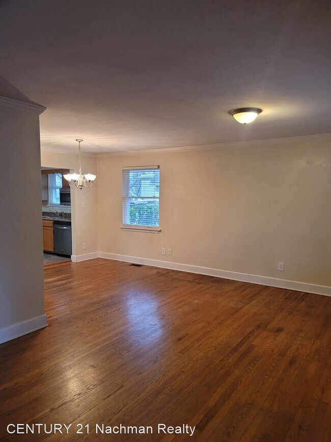Foto del edificio - 3 br, 2 bath House - 6212 Powhatan Avenue