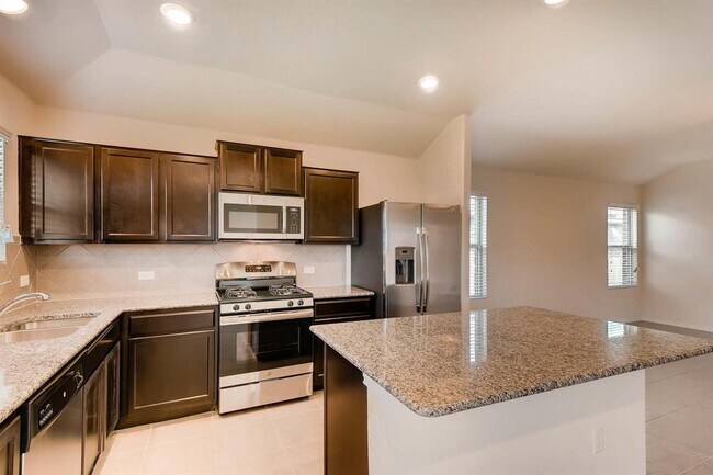 Building Photo - 121 Andesite Trl