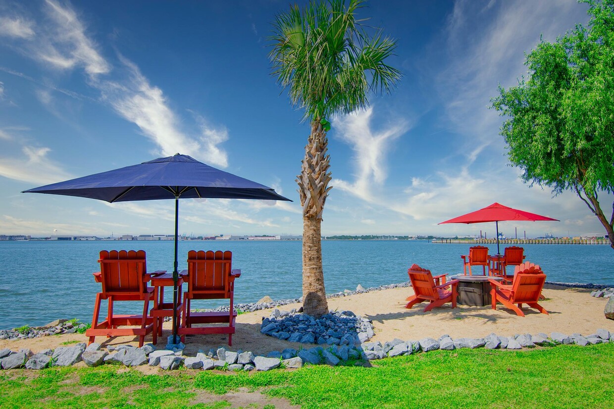 Stunning Views - Lighthouse Point