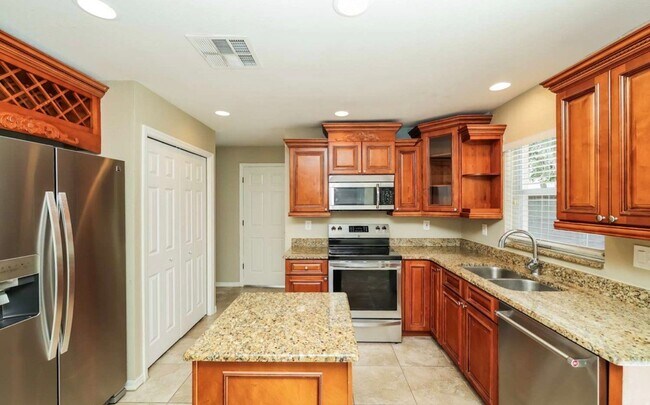 Foto del edificio - 2405 Needham Dr