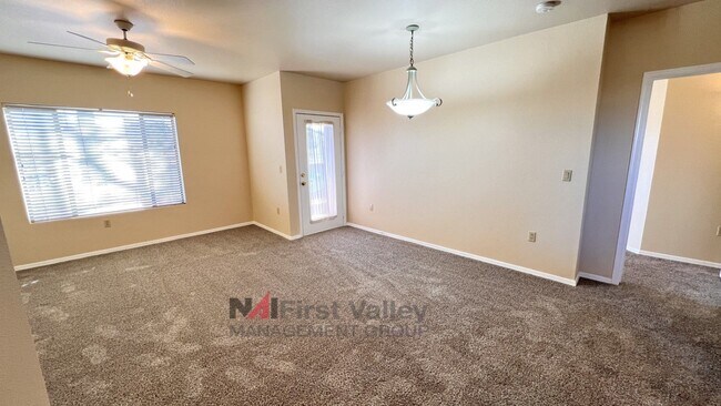 Foto del edificio - 2 Bedroom- 2 Bathroom Downstairs