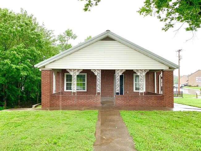 Building Photo - 917 Sinclair Dr