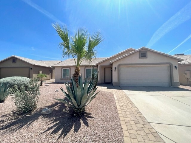 Primary Photo - 1927 S Saguaro Dr