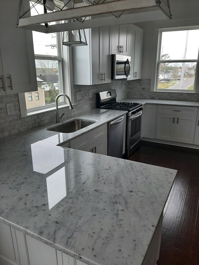 Building Photo - St Roch