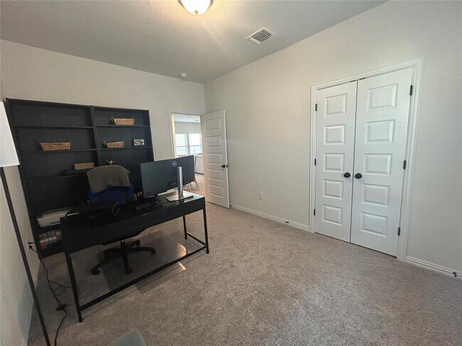 Building Photo - 12906 Stanford Dr