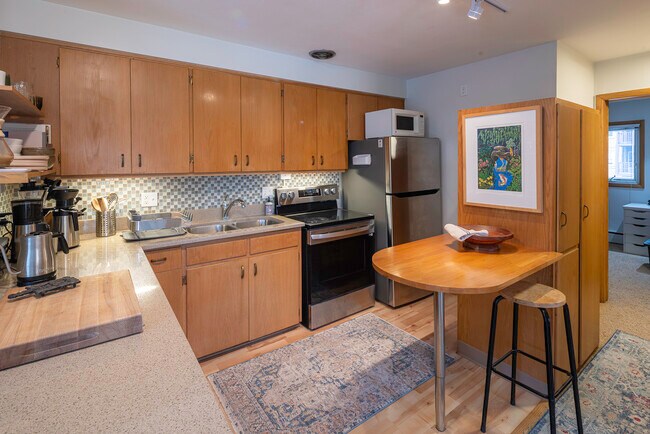 Foto del edificio - 2802 Arbor Dr