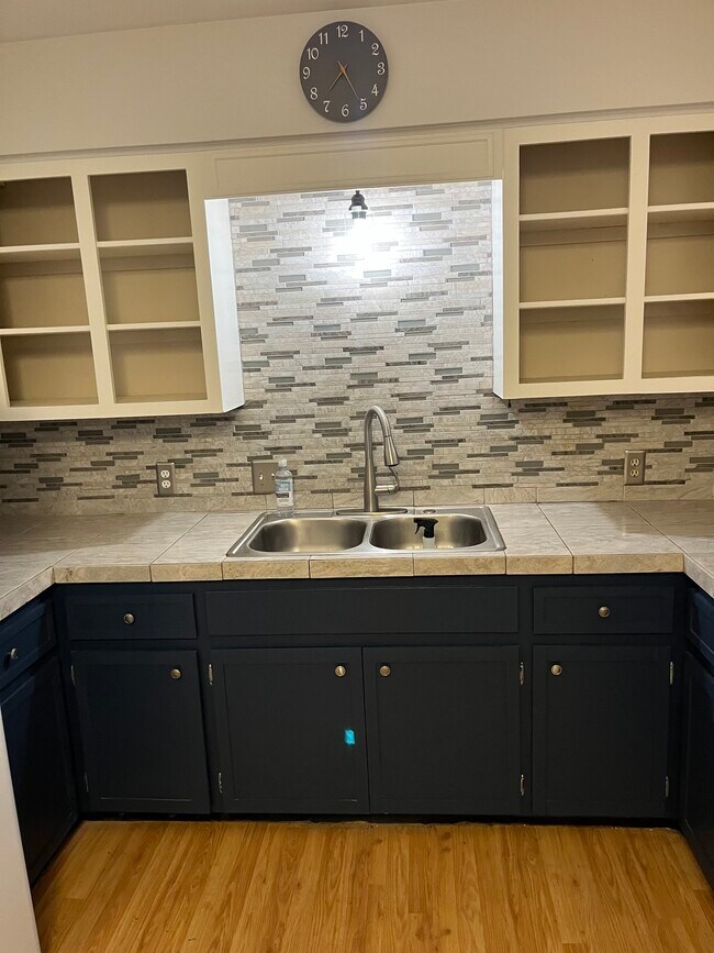 Foto del edificio - 10979 Mountain Ash Ave NW