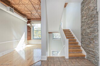 Building Photo - 408 W St Clair Ave