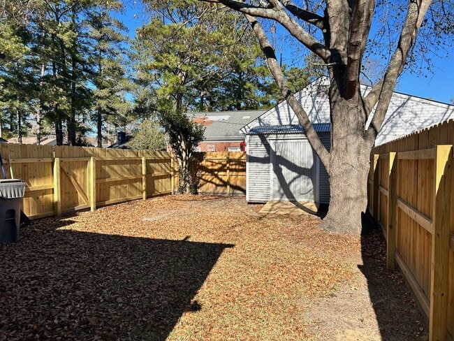 Foto del edificio - 320 E 20th St