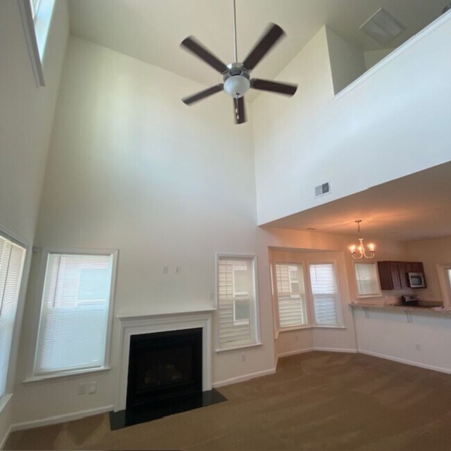 Foto del edificio - Townhouse in the Landings at Montague Plan...
