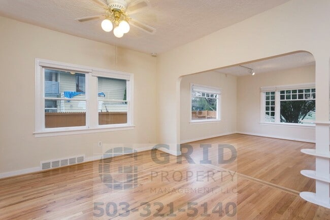 Foto del edificio - GPM569 - SE Caruthers St (T2)