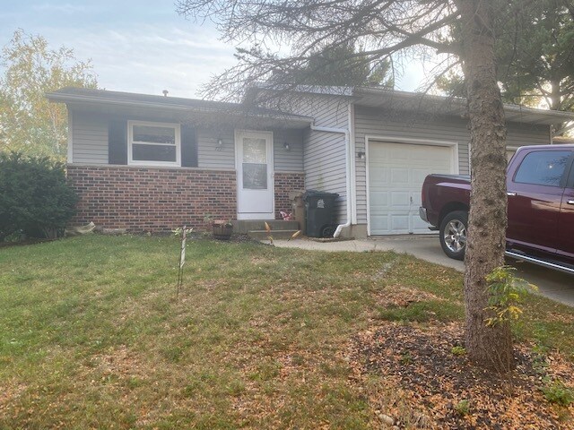 Outside View - Kitchen in front - 7221 Tempe Dr