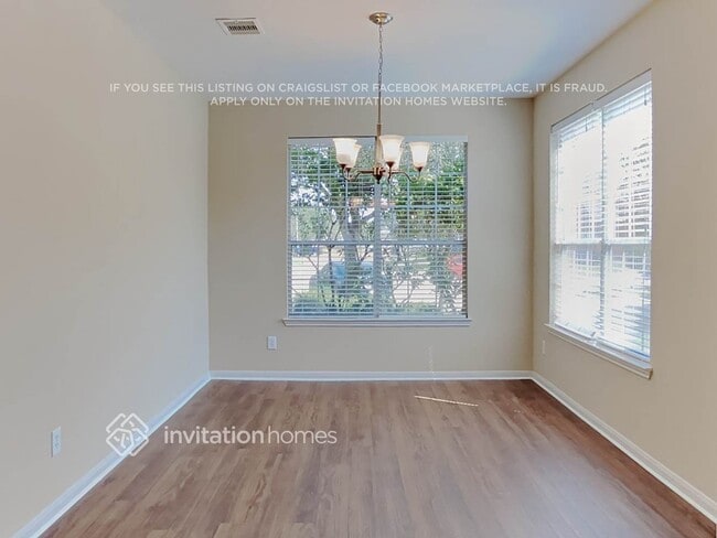 Foto del edificio - 5702 Ranch Prairie Tr