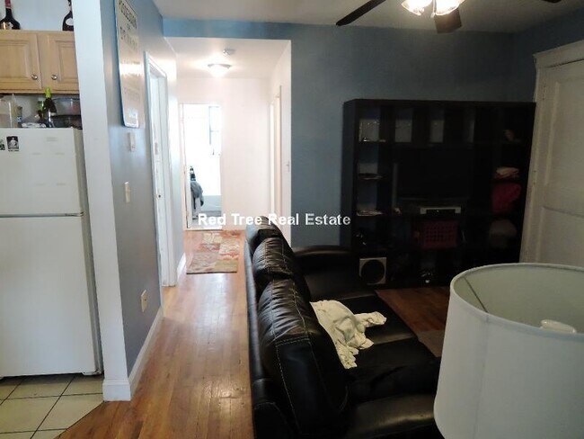 Building Photo - 23 Egremont Rd