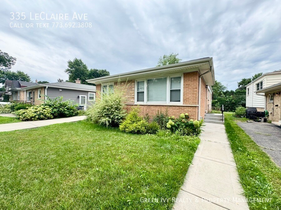 Foto principal - 335 Leclaire Ave