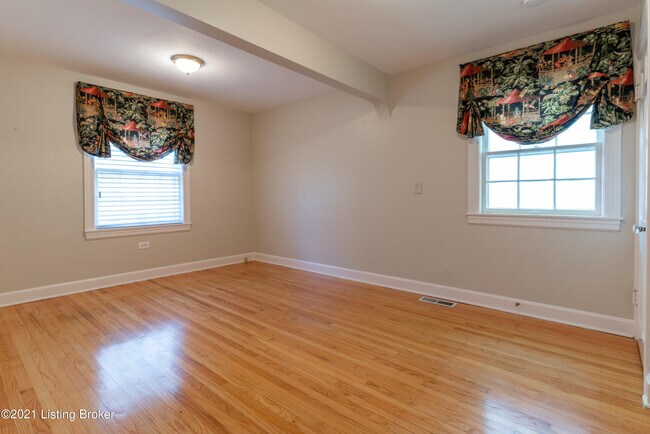 Foto del edificio - 4011 Hycliffe Ave