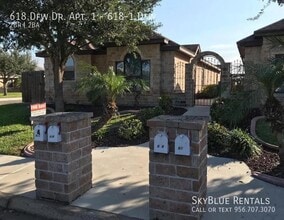 Building Photo - 618 DFW Dr