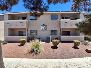 Building Photo - 7300 W Pirates Cove Rd