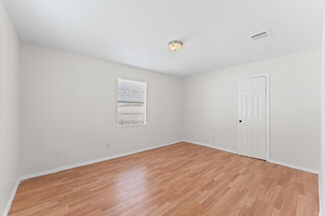 Foto del edificio - 12206 Ormandy St