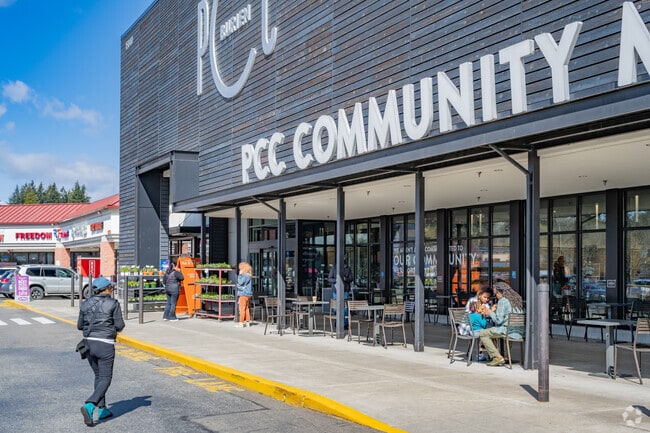 Stop into PCC Community Market for something to eat and to buy groceries in Seatac.