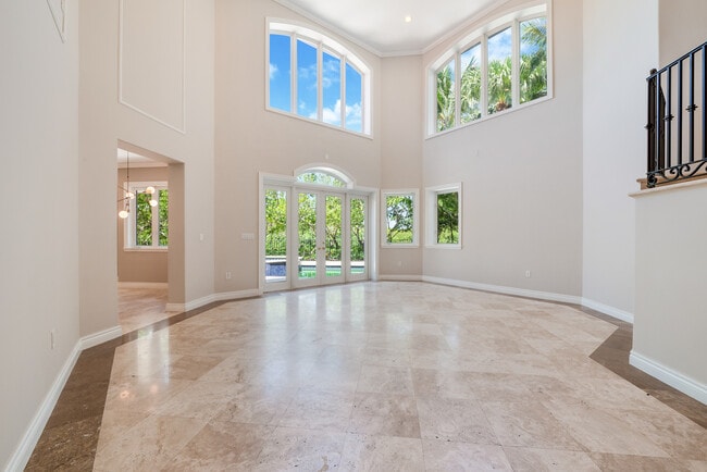 Building Photo - 13680 Deering Bay Dr
