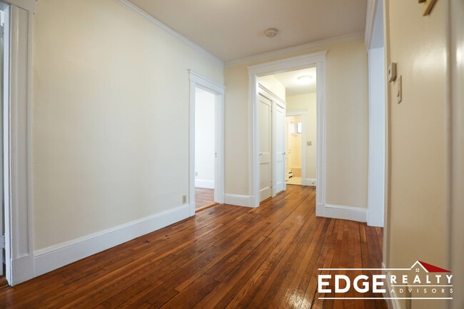 Foto del edificio - 19 Ransom Rd