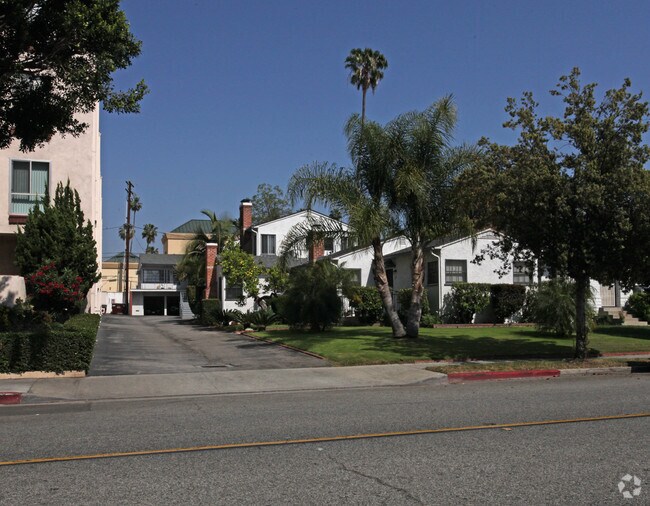 Building Photo - 1112 N Central Ave