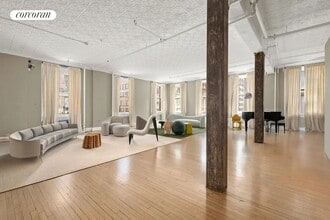 Building Photo - 117 Hudson St