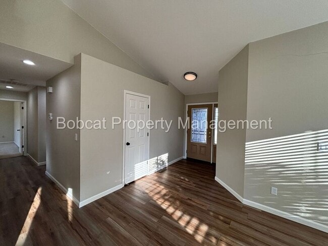 Building Photo - 3522 Smoketree Ave