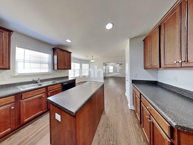 Building Photo - 14910 Alyssa Faith Ct