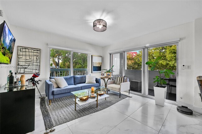 Foto del edificio - 2740 SW 28th Terrace
