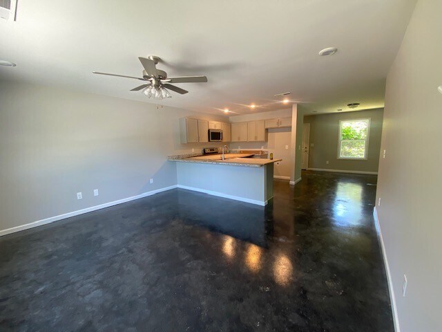 Foto del edificio - 409 E 17th St