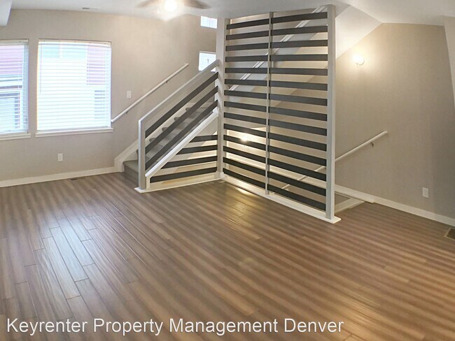 Building Photo - 2 br, 2.5 bath House - 1539 W 43rd Ave