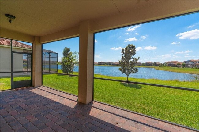 Building Photo - 13124 Woodford St