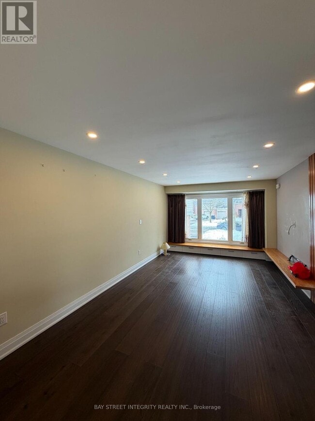 Building Photo - 11 Roughfield Crescent