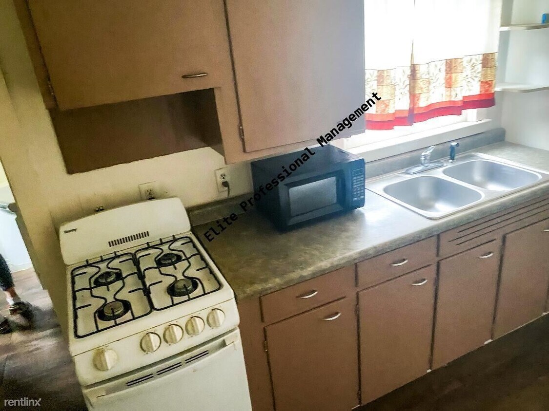 Foto del edificio - 2 br, 1 bath Duplex - 1926 Hancock St