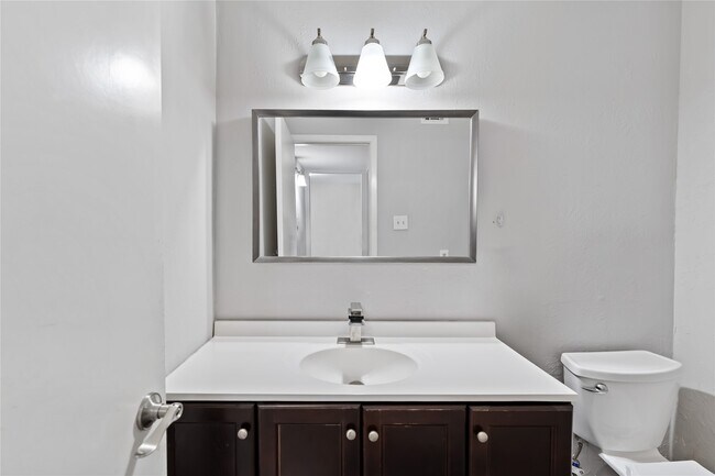 Foto del edificio - 4154 Belle Park Dr