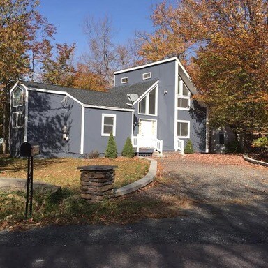Building Photo - 5002 Woodside Dr