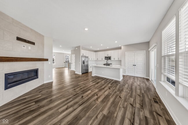 Foto del edificio - 6988 Sunstone Pl